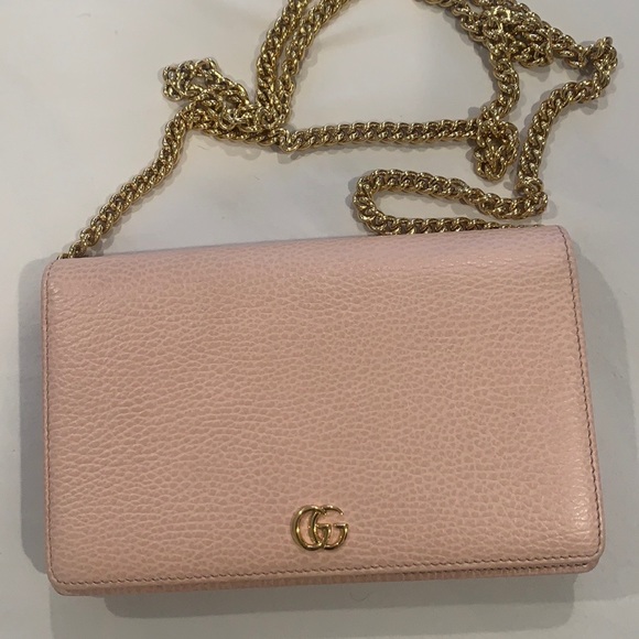 100% authentic Gucci mini bag for sale worn three times great condition!! - Picture 3 of 3